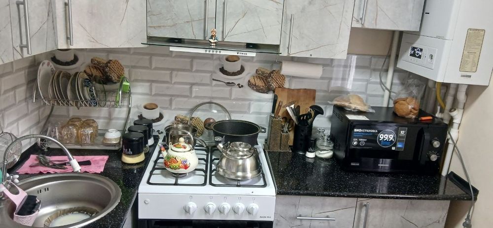 Продаётся 1 ком квартира