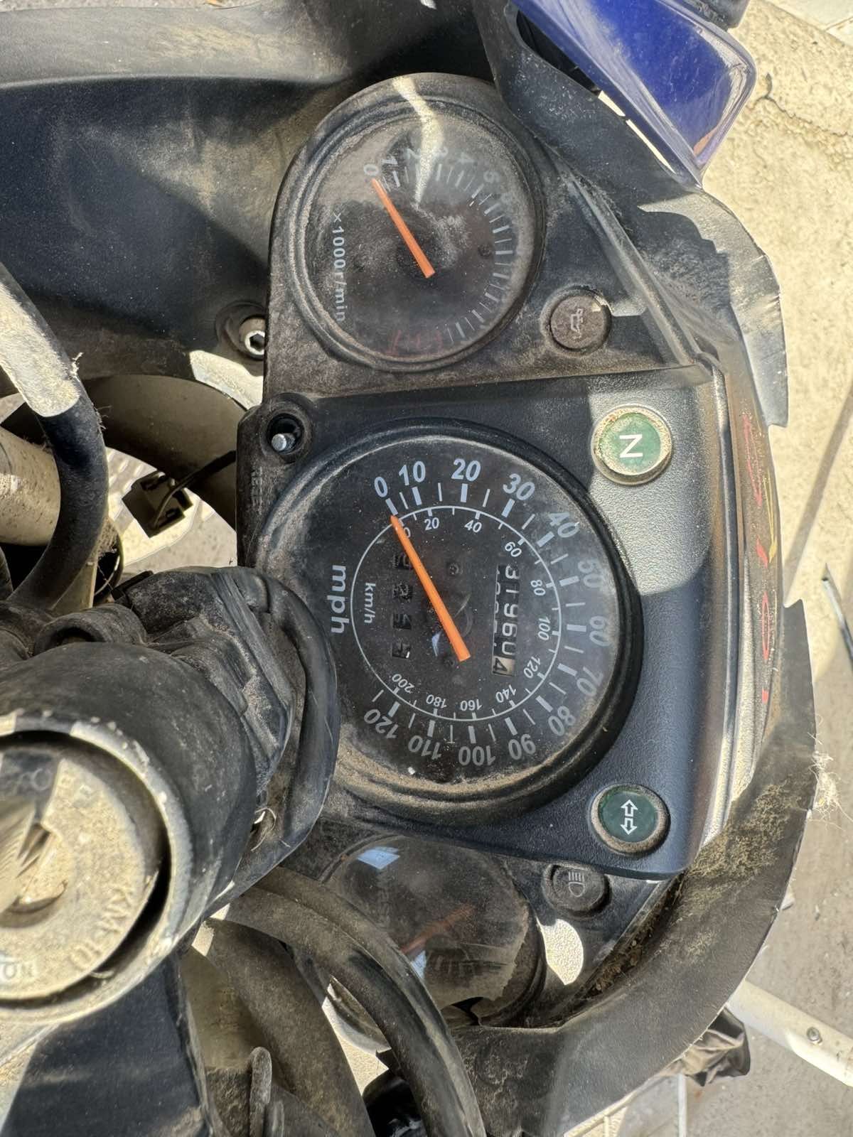 Мотоциклет  Кавазаки Нинджа 250R(Kawasaki  Ninja 250 R)-На части