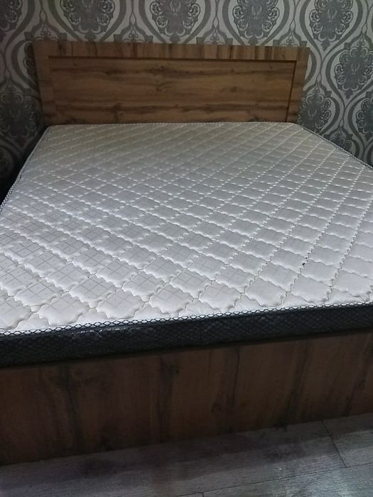 Кровать 180*200см