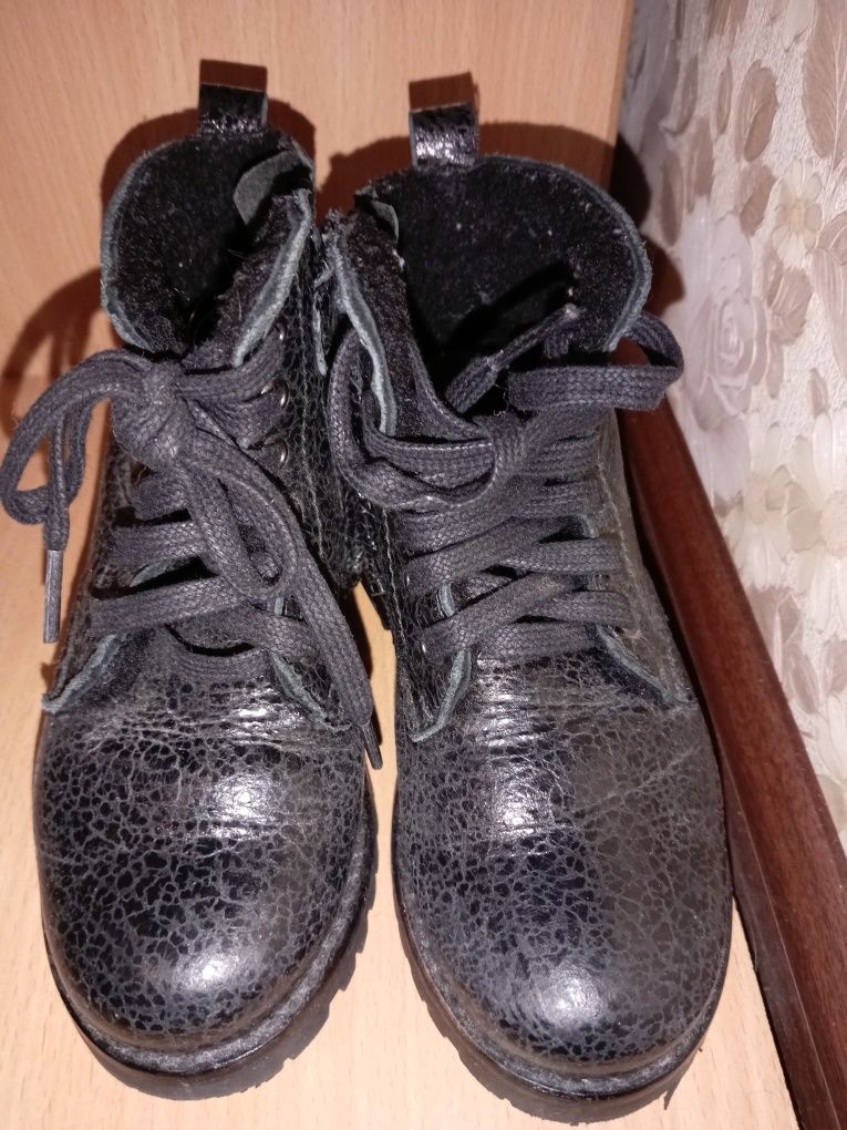 Кожанные ботинки фирмы Beberlis,производство:Испания,25 размер,18000тг