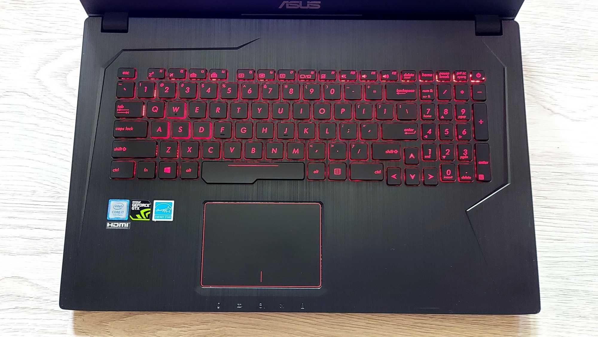 Laptop Gaming Asus Rog Strix 17"i7-7750HQ 16GB RAM GTX 1060 256GB