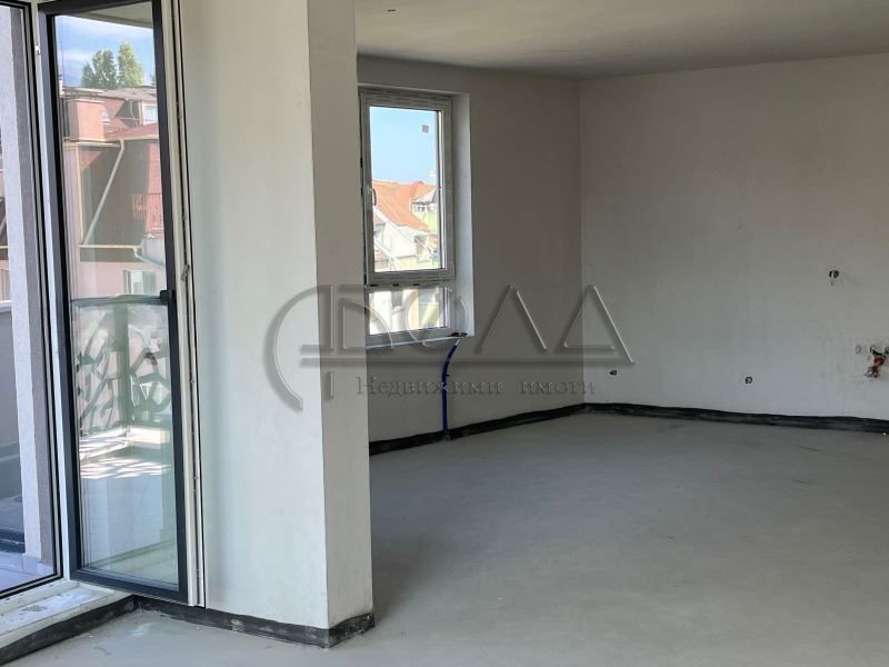 Продава се Тристаен апартамент в София, Витоша - 136 кв.м за 1964 €/кв.м - Снимка #6