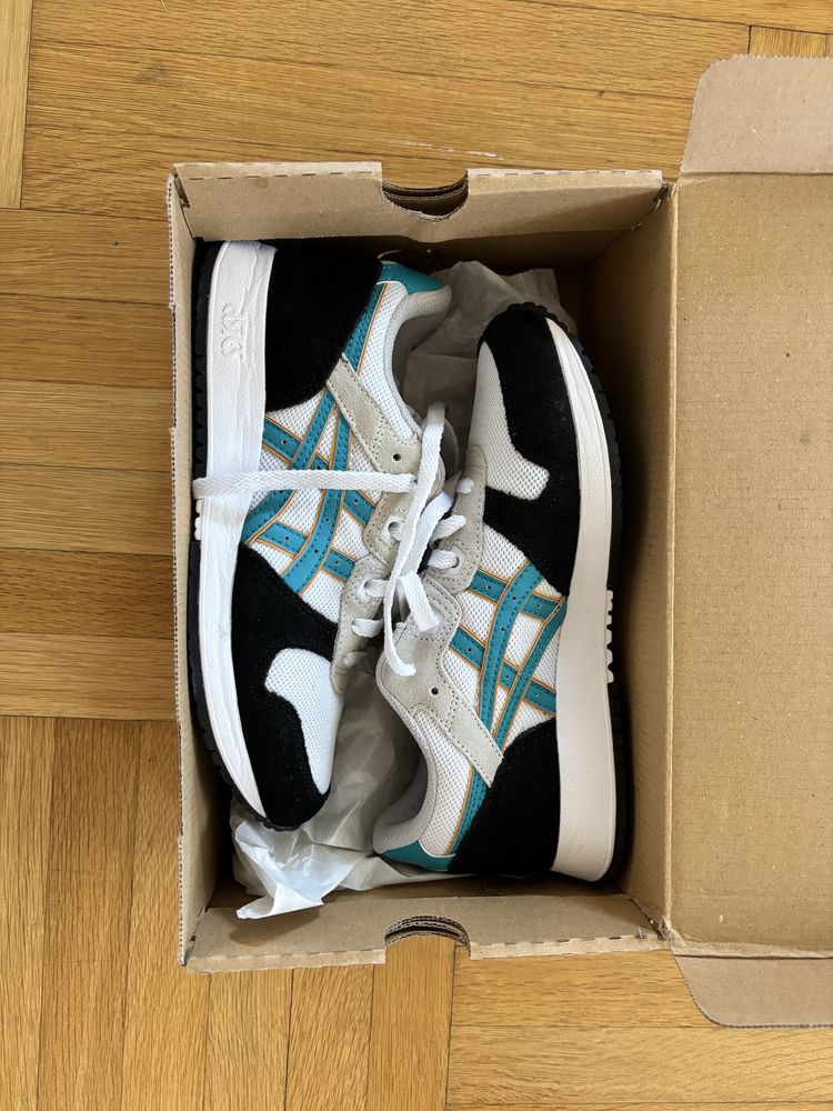 Маратонки Asics НОВИ