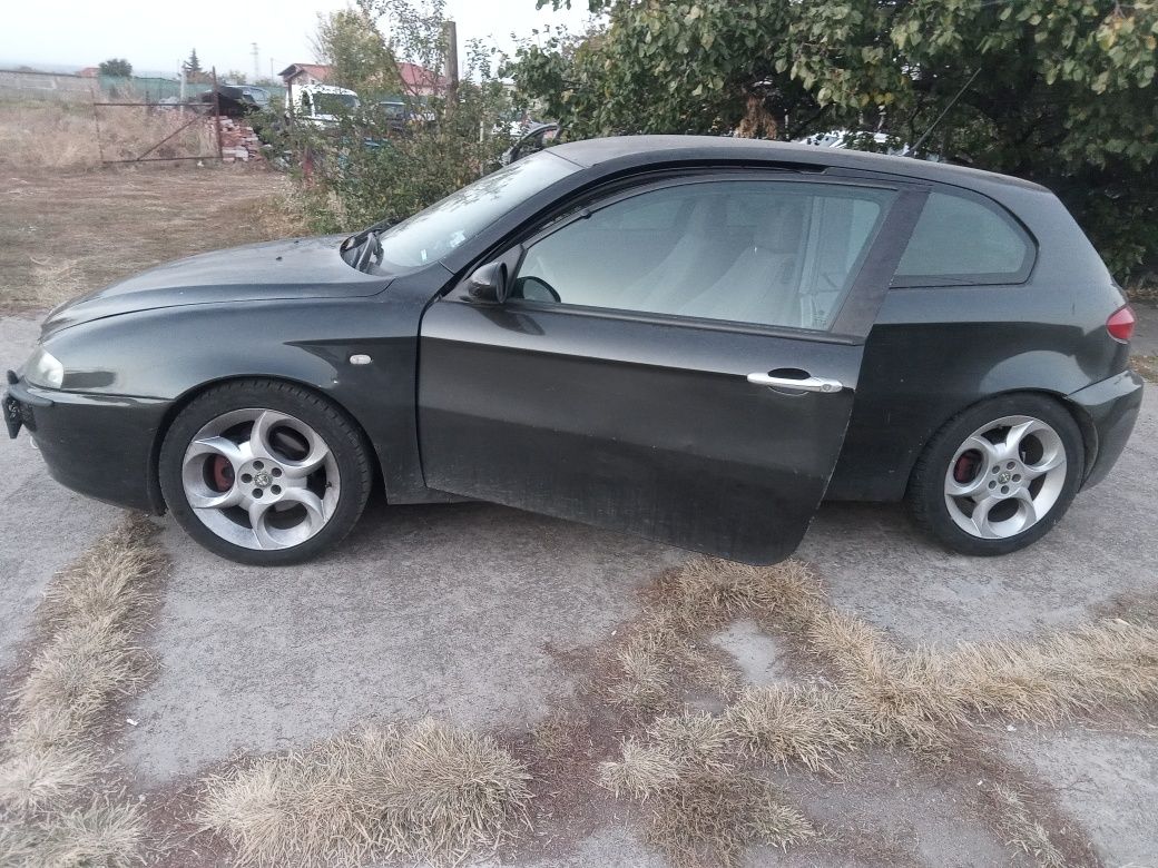 Alfa Romeo 147 1.9 jtd 16V на части