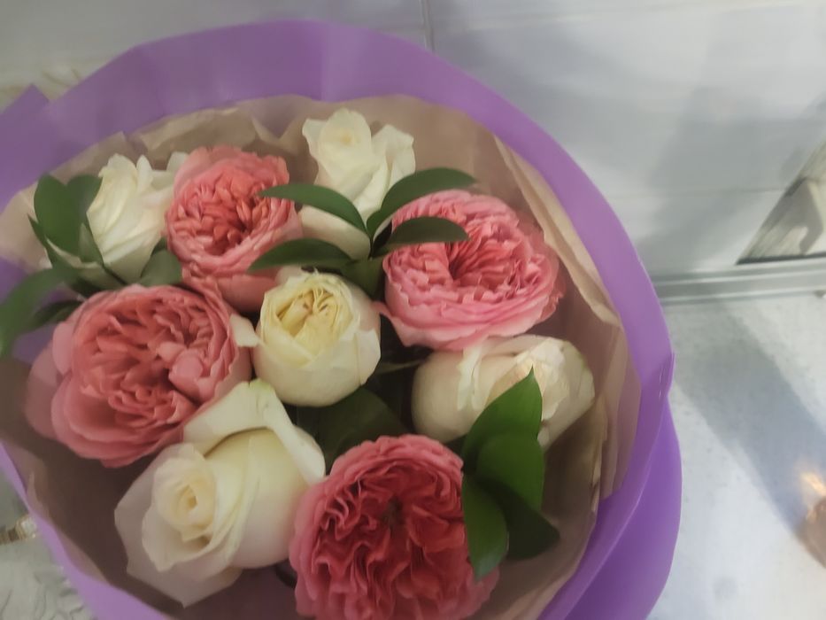 Продам букет из 9 роз