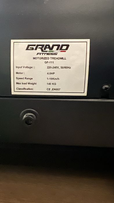 Продам новую беговую дорожку GF-111