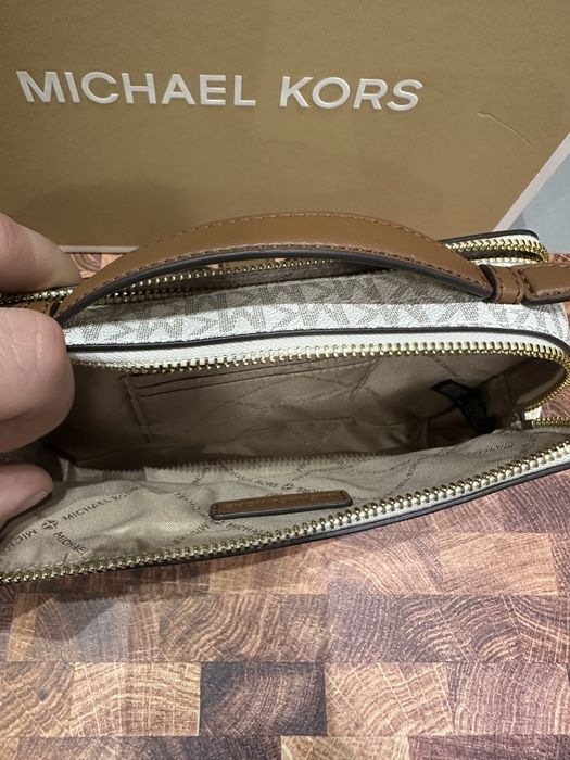 Дамска чанта Michael Kors Jet Set Item Vanilla