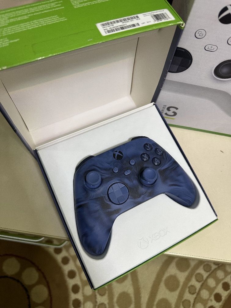 Xbox series s в идеальном состояние к