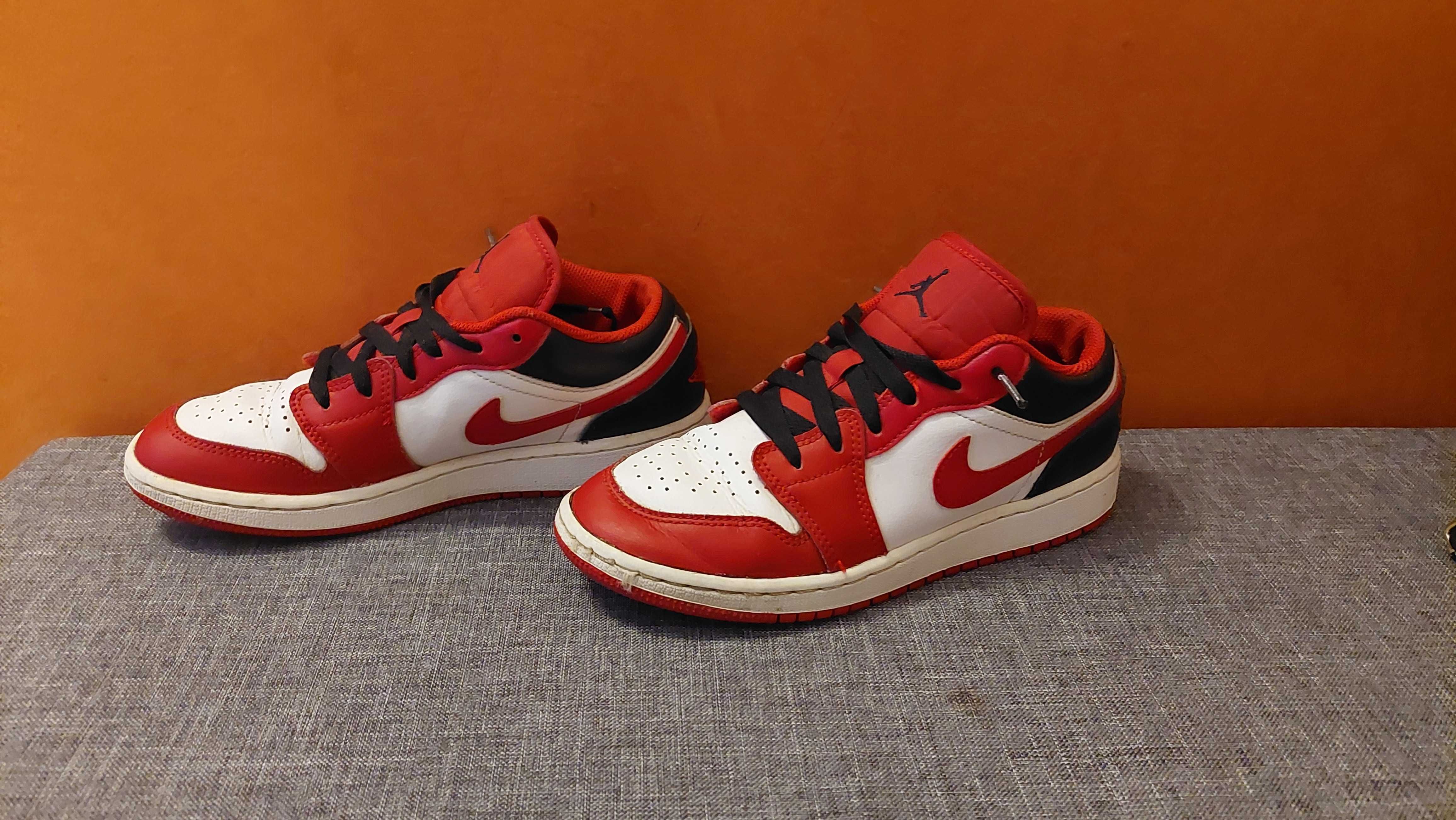 Nike Air Jordan 1 low, mărime 36.5