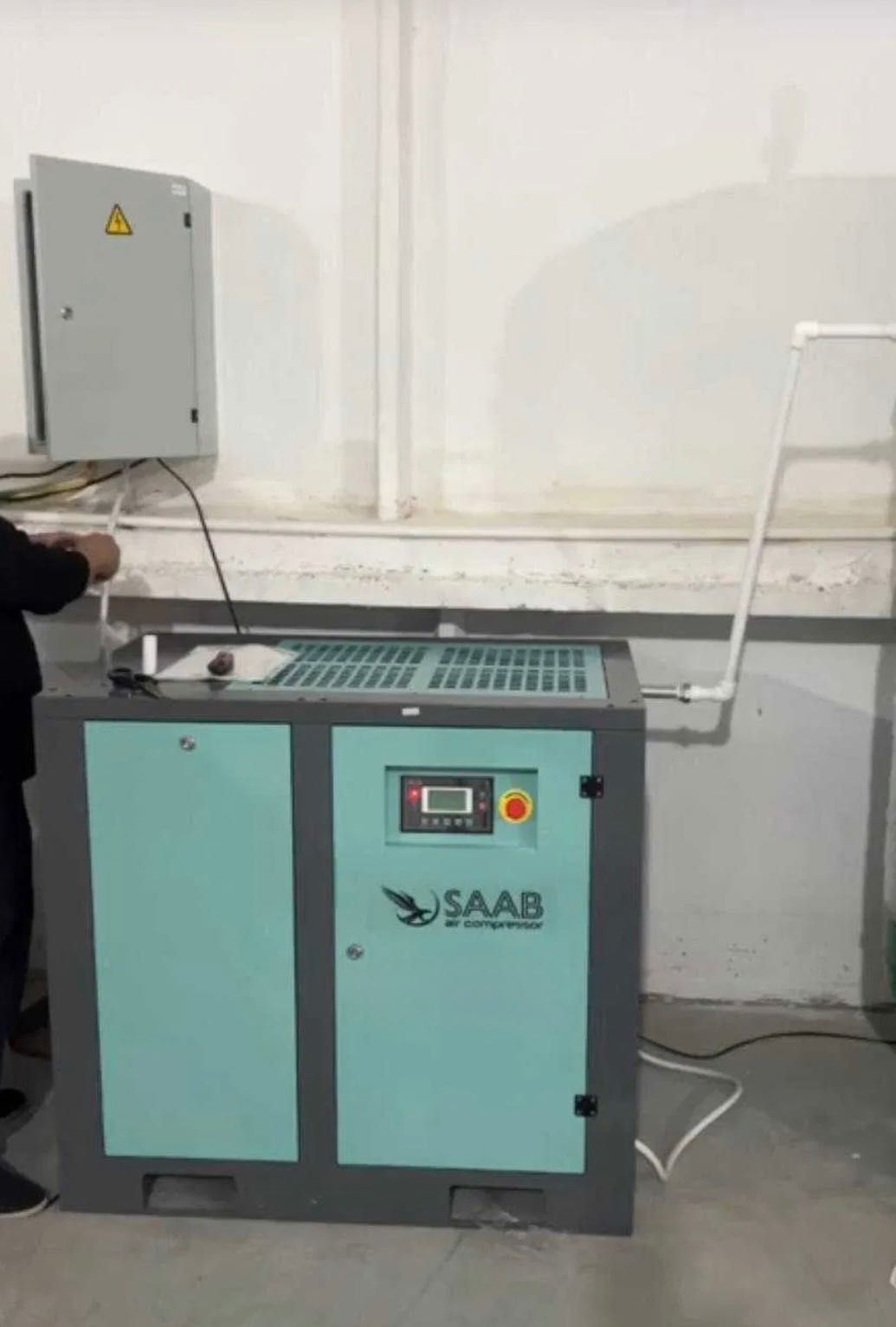 винтовой воздушный компрессор 10 бар 11 кВт DBF-E15A