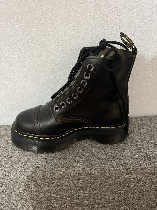 Dr. Martens  maro
