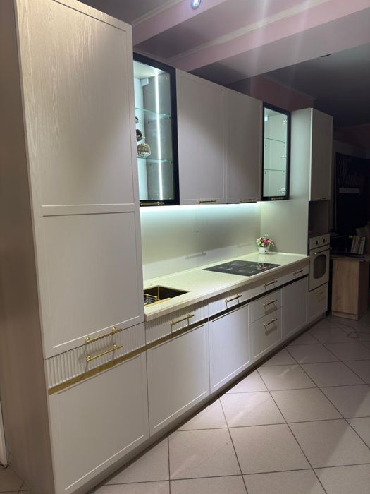 Кухонный гарнитур новый