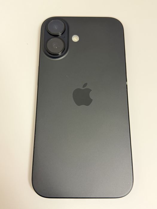 Iphone 16     128ГБ.