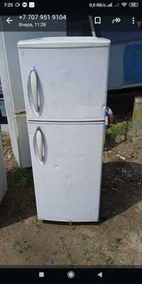 Продам холодильники в рабочем состоянии