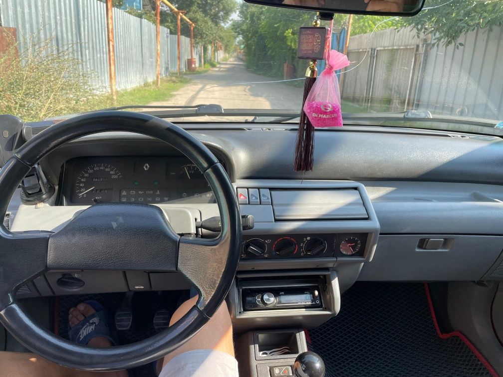 Рено Клио продается