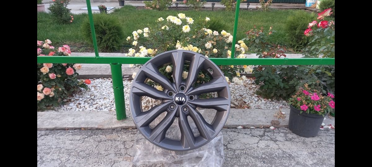 Диски KIA K5 R18 в отличном состоянии