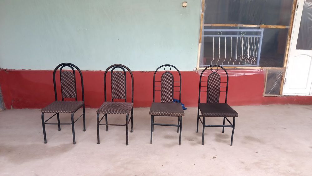 Стол стул сотилади