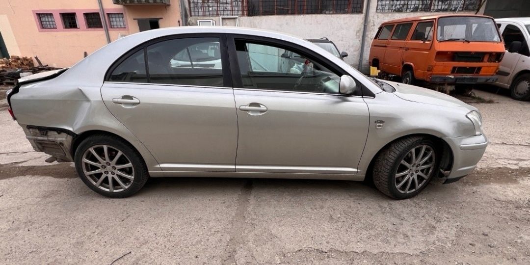 Toyota Avensis D-4D 116