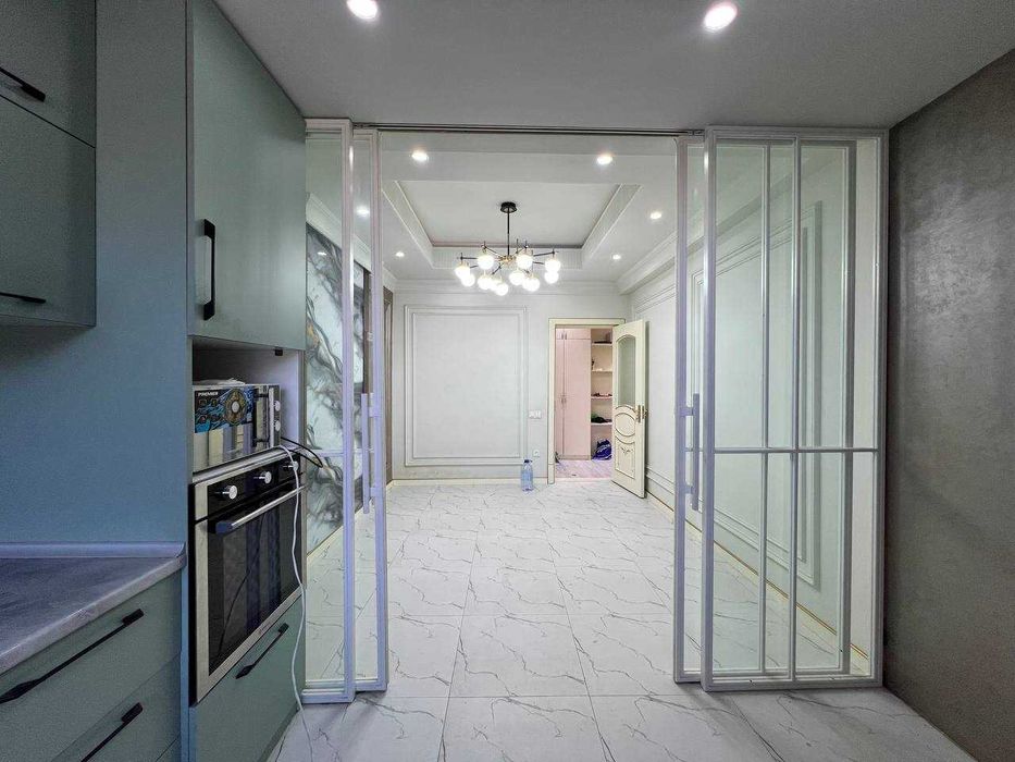 Продаётся 3/3/11  в ЖК "SKY BUILDS" на Лисунова