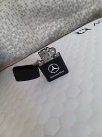 Brichetă Mercedes-Benz