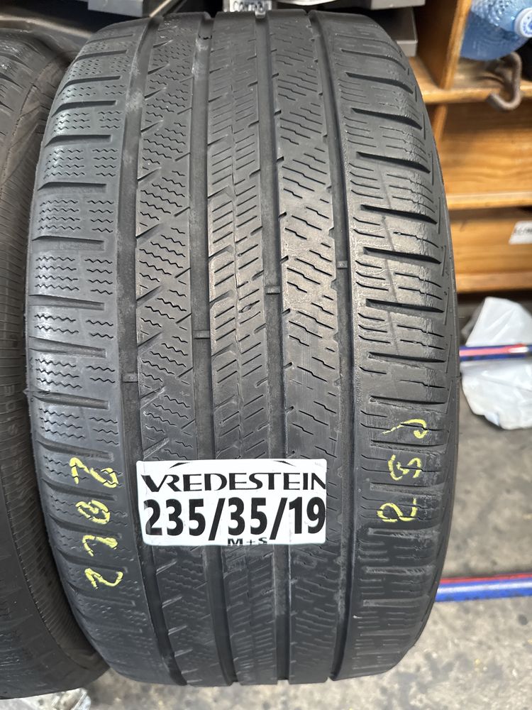 235/35/19 Vredestein M+S