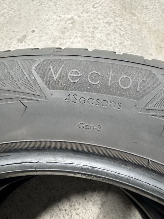 Anvelope Goodyear 215/60 R17 4 Sezoane M+S