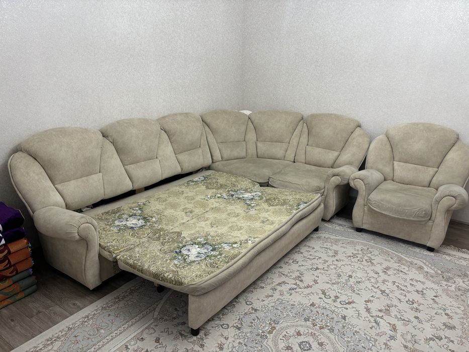 Продам диван угловой