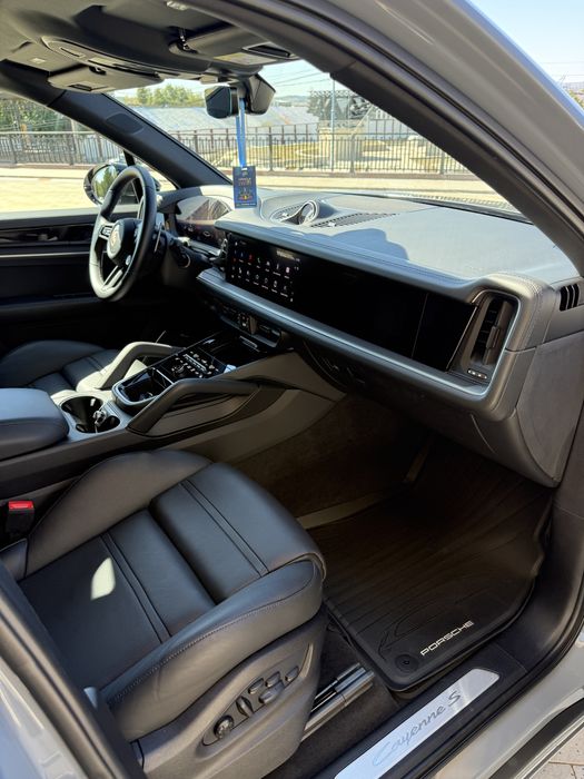 Porsche Cayenne S 2023 475 cp pretul include tva deductibil