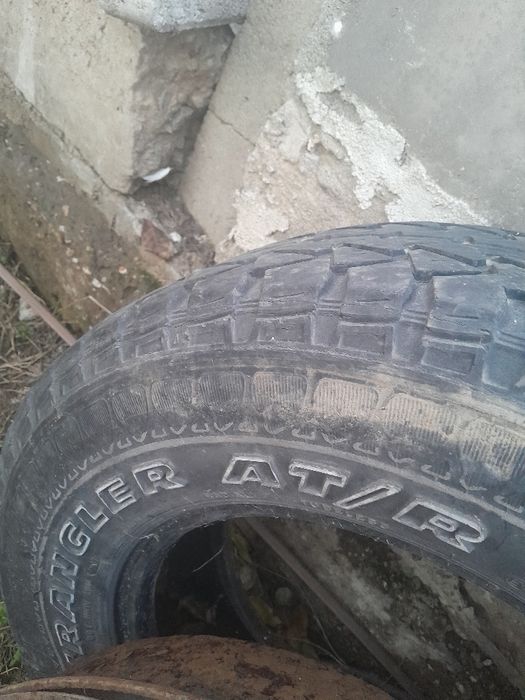 Гуми за джип за тежа офролт