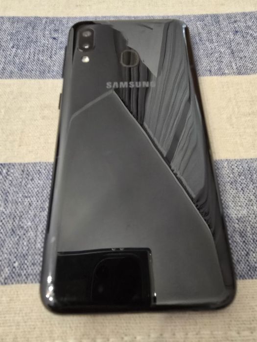 Samsung A 20 e stare foarte bună