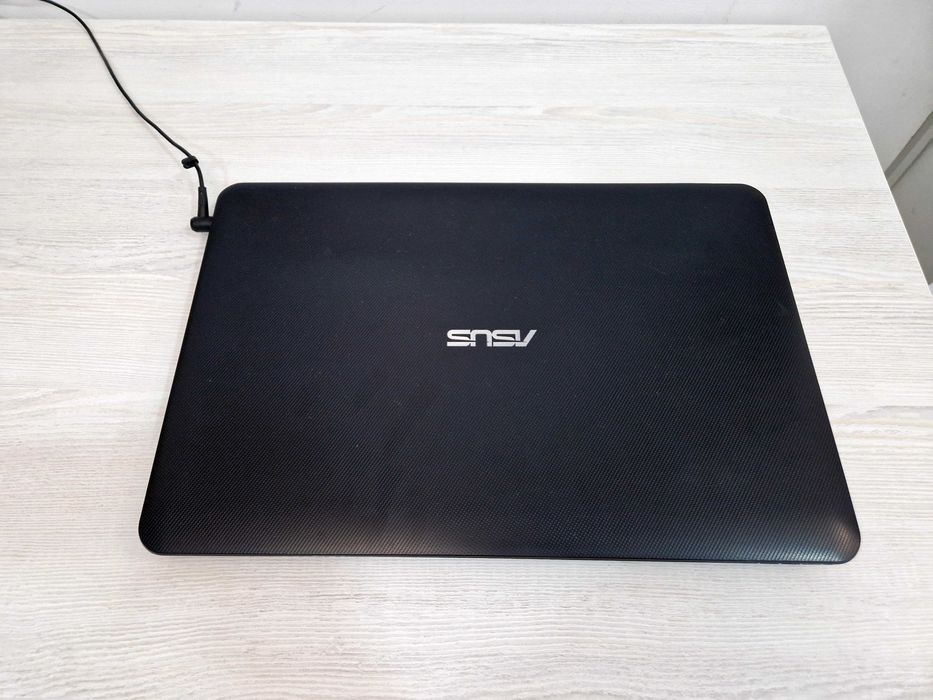 Бюджетный Ноутбук от ASUS с процессором AMD E2-9010