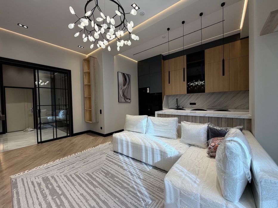 Skyline Продается 2 комнатная квартира ремонт Пос-во России Мирабад