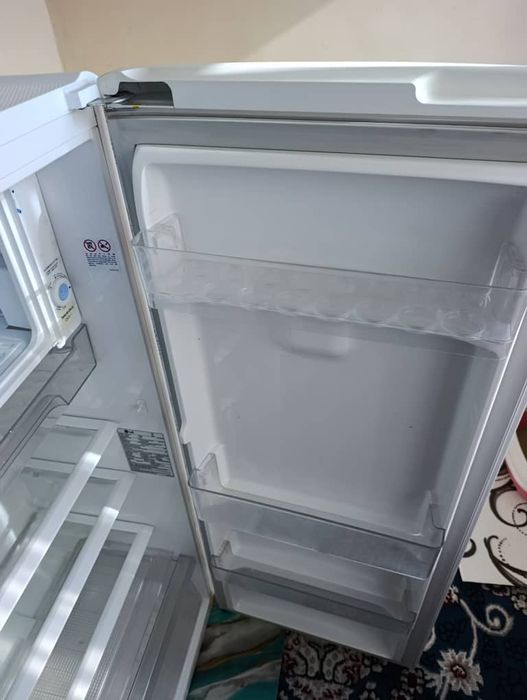 Холодильник продается