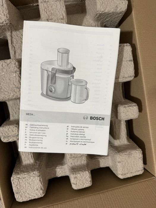 Storcator de fructe si legume Bosch MES4000, 1000 W,