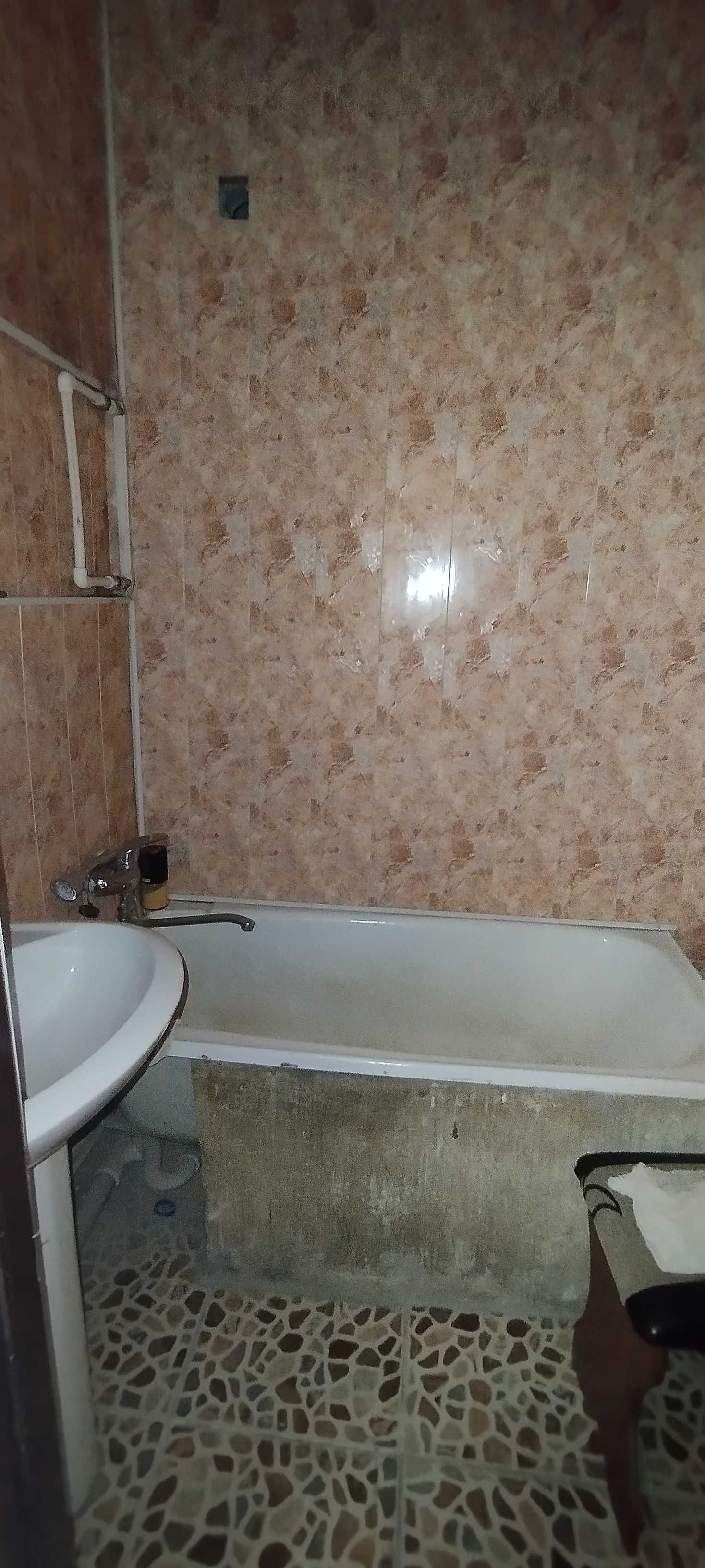 Продаётся Квартира в Массив Воднике 6-8  2/3/4