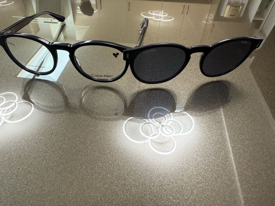 Ochelari de soare + vedere Calvin Klein, Produs Nou