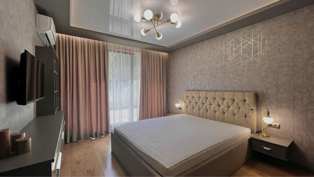 Продава се Тристаен апартамент в Варна, Бриз - 111 кв.м за 2162 €/кв.м - Снимка #5