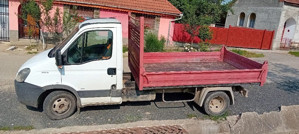 Vând iveco daily