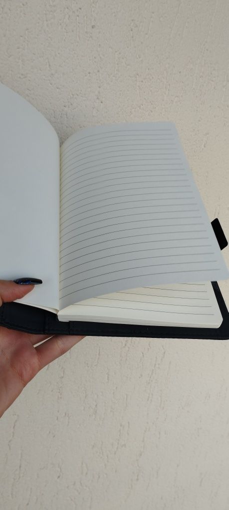 Wireless charging notebook