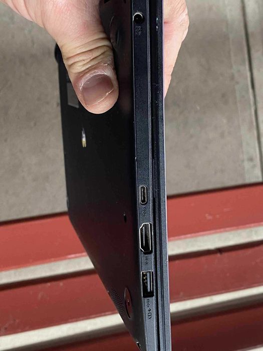 Laptop ASUS DDR4 mic 12 Inchi