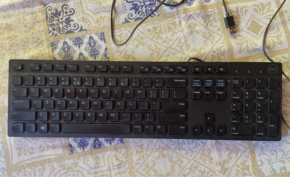 Tastatura Dell KB216 + Mouse Logitech B100 cu USB