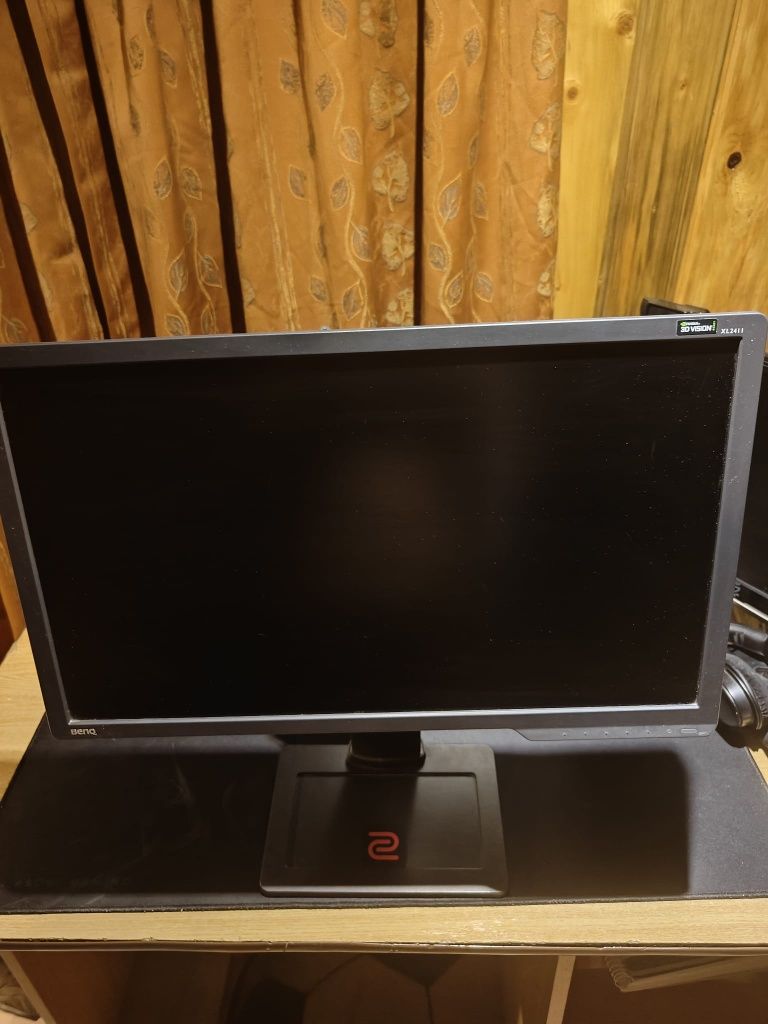 Monitor LED BenQ Gaming XL2411Z 24 inch 1ms Black 144Hz