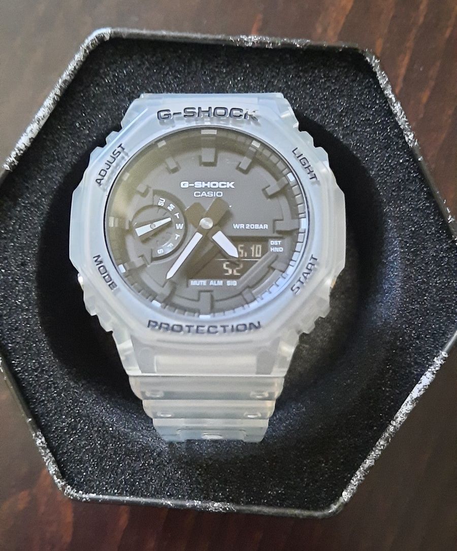 Часовник G-shock