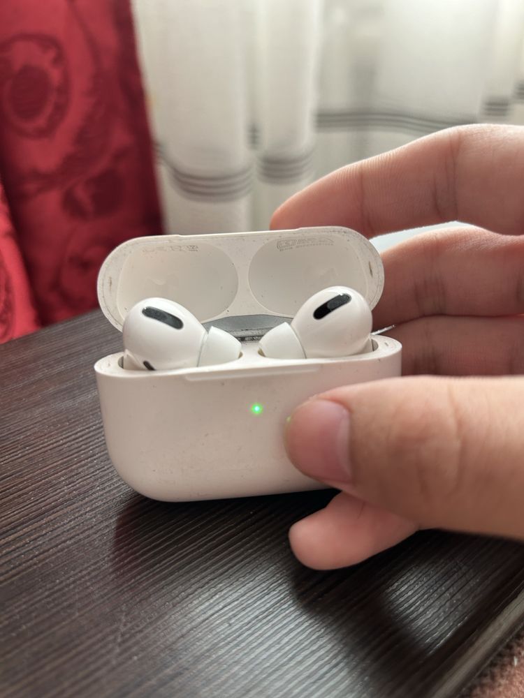 Оригинальные наушники AirPods Pro