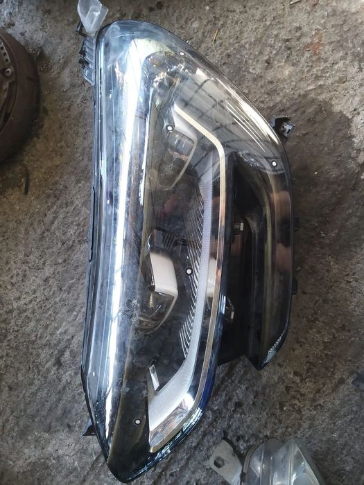 Far Stanga Cu Led cod: 260601093R pentru Renault Megane 4 IV an dupa 2015