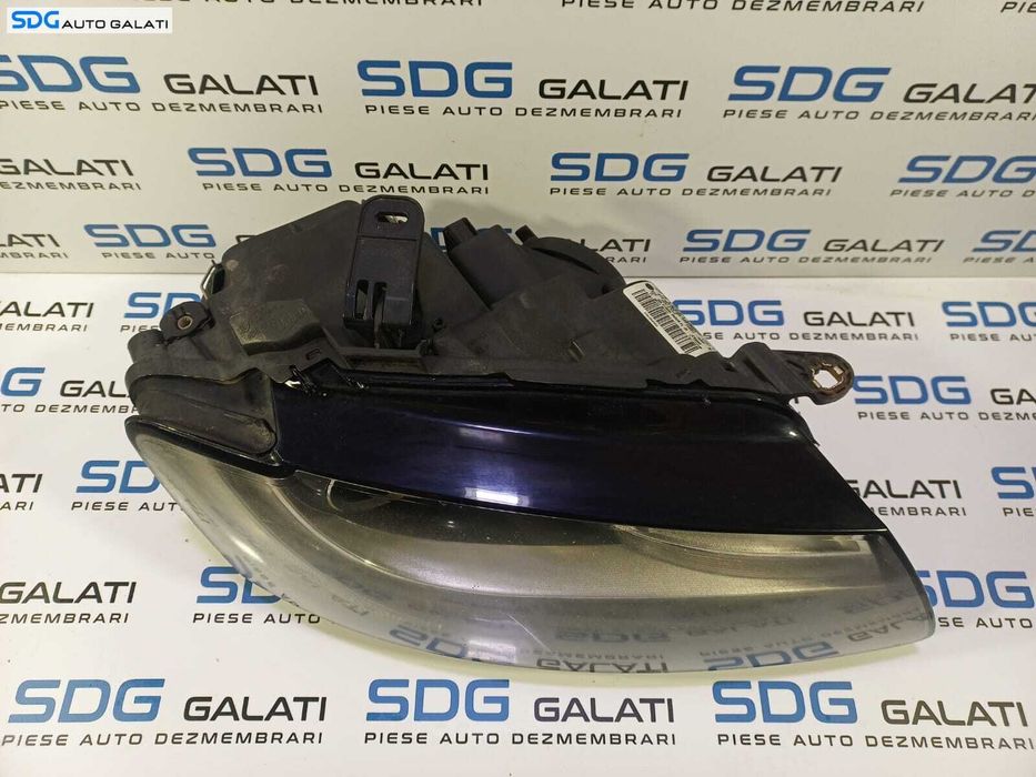 Far Dreapta Bi Xenon cu Daylight Audi A4 B8 2008 - 2013 Cod 8T0941004AP 89317901 8K0941597C [L1760]