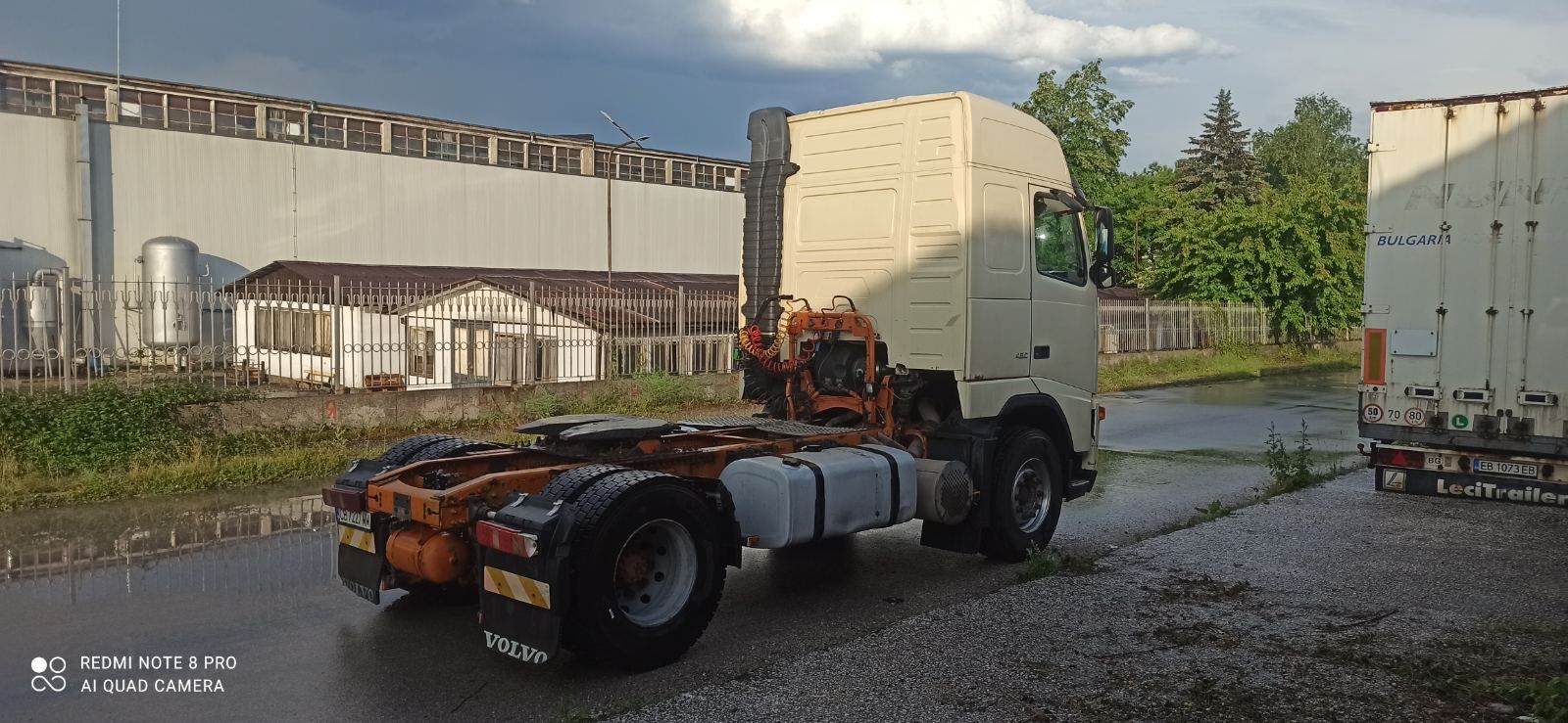 Продавам влекач Volvo 480