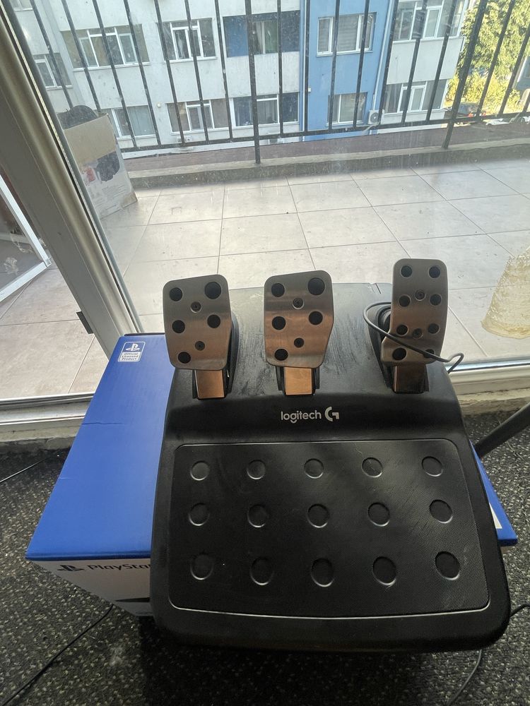Продавам logitech g29 + shifter