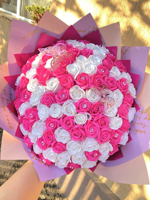 Buchete si arnajamente florale