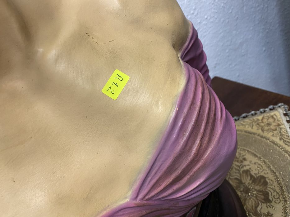 Голям американски бюст мерлин монро